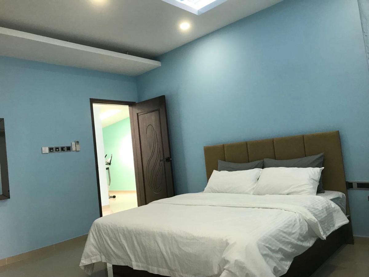 Homestay Stardow~星窗名宿~ Johor Bahru Exterior foto